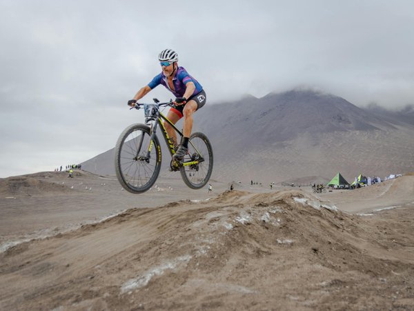 What are the most effective warm-up routines for enhancing bench press performance?